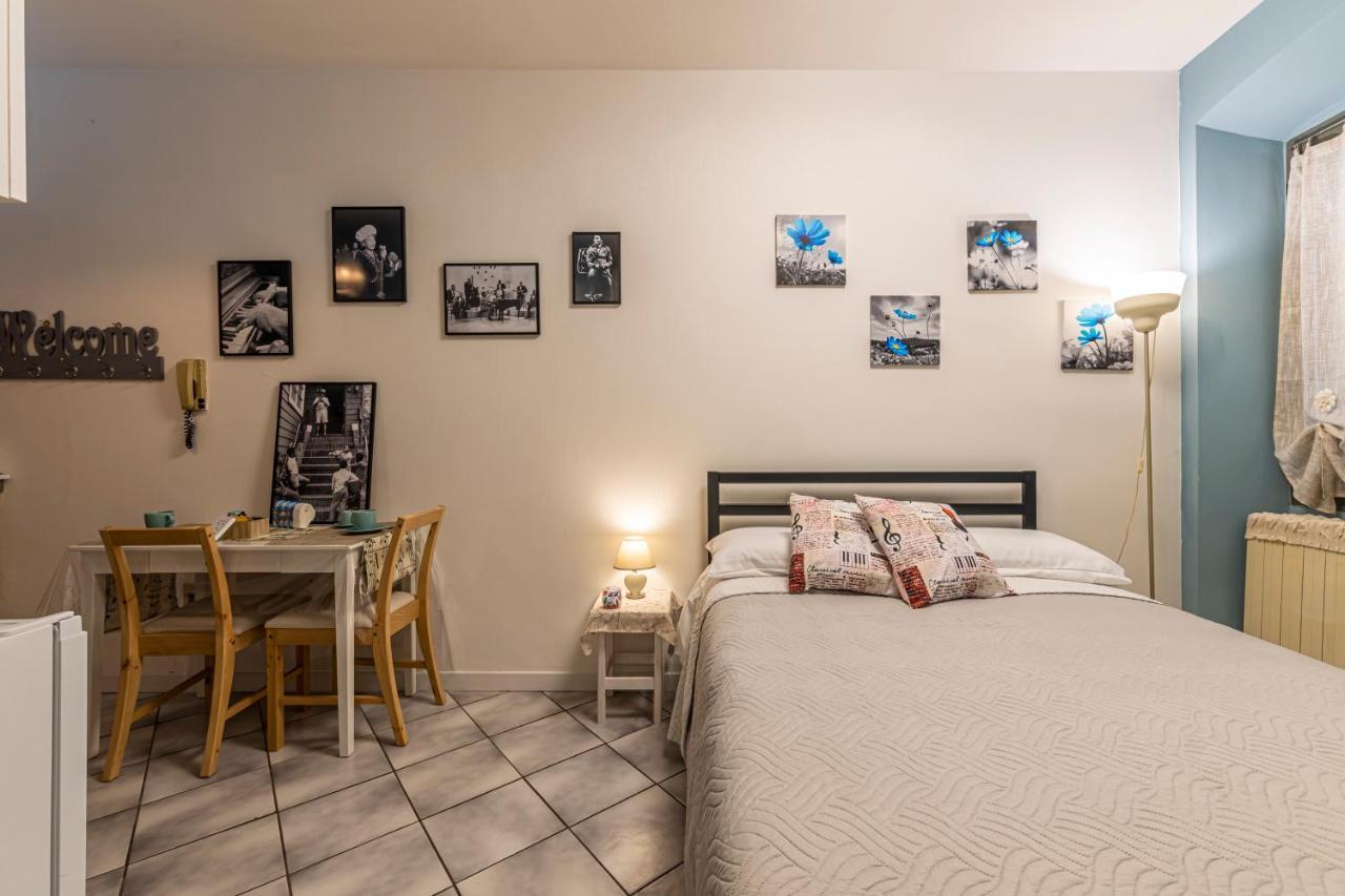 Appartamento Due Minuti Dal Lago Casa Melodia Intra Esterno foto